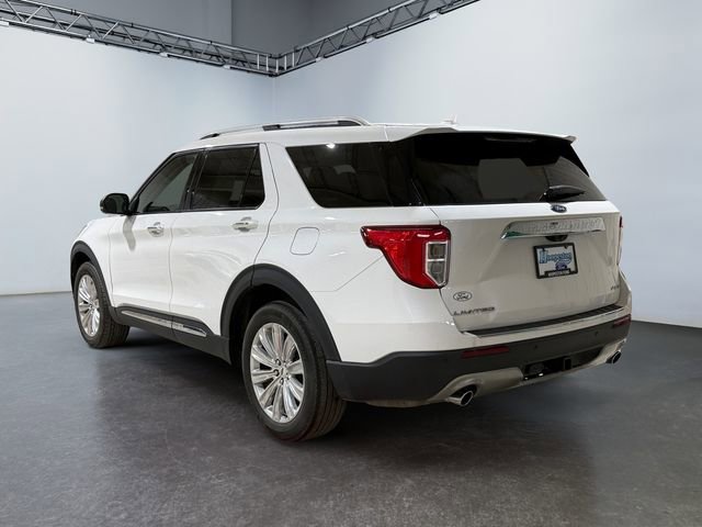 Used 2022 Ford Explorer Limited w/ Limited Technology Package AWD/4WD image 3