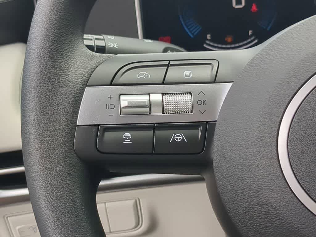 New 2026 Hyundai Tucson SEL FWD image 24