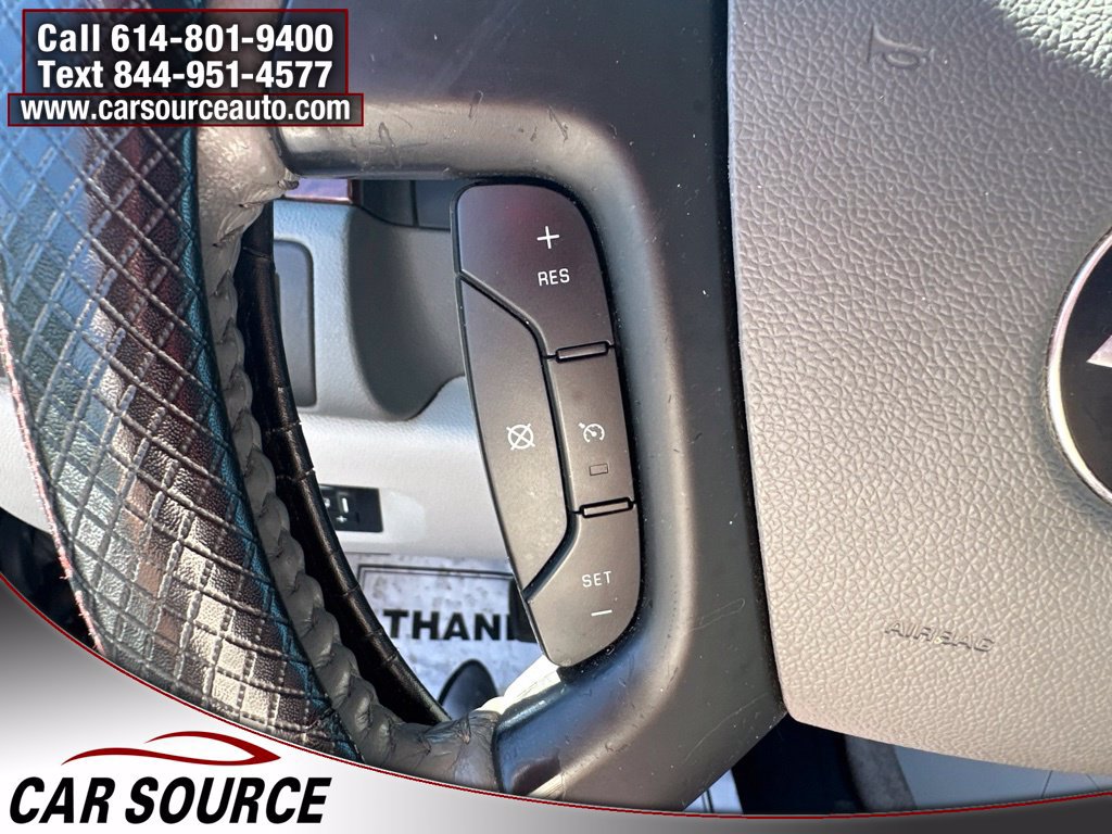 Used 2009 Chevrolet Suburban 2500 LT RWD image 14