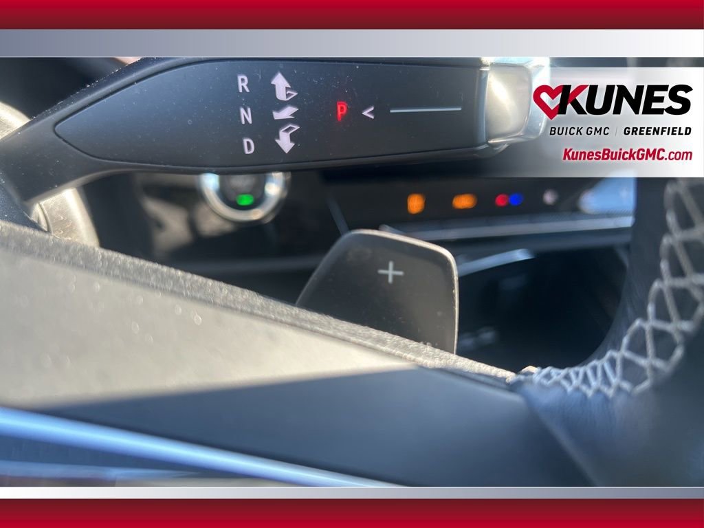 Used 2024 Buick Envision Sport Touring image 22