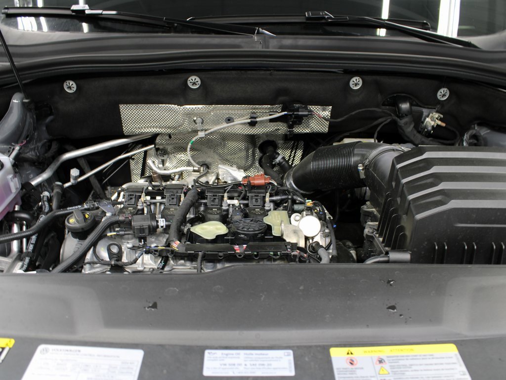 Used 2024 Volkswagen Atlas Cross Sport SEL Premium R-Line image 28