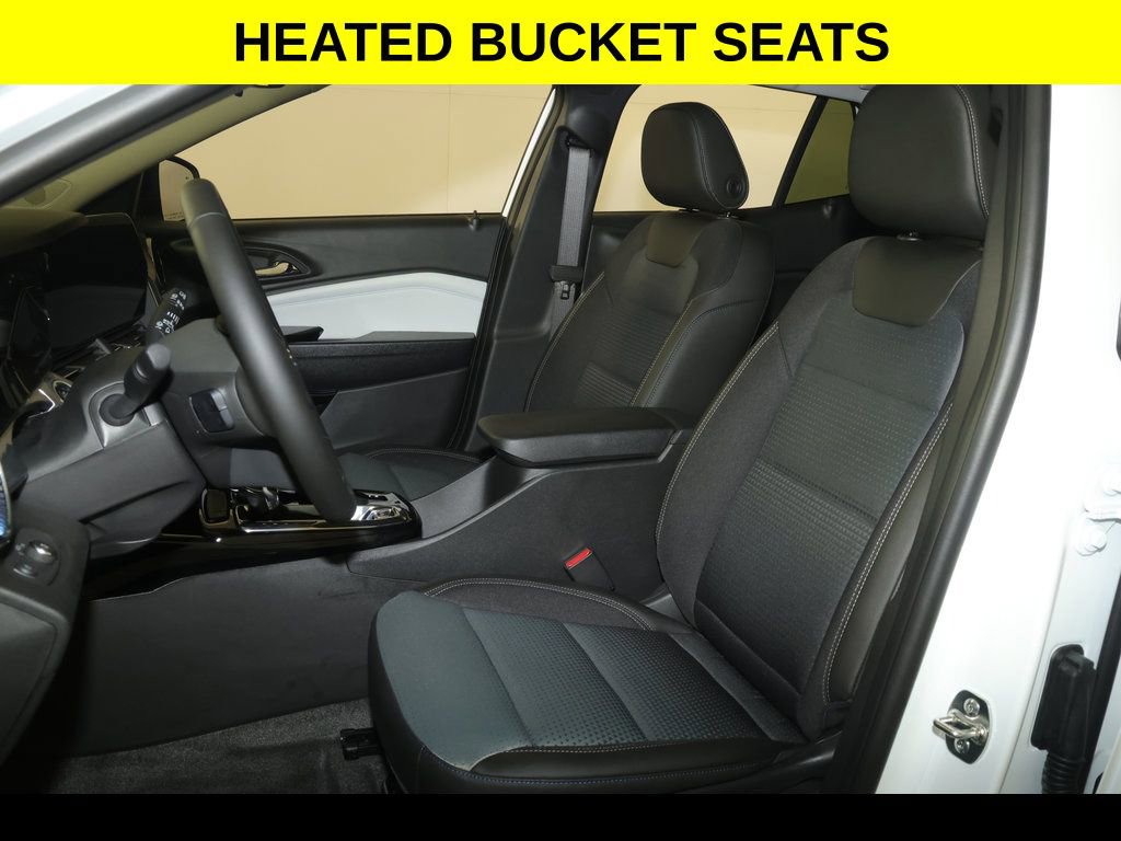 New 2026 Chevrolet Trax LT w/ Driver Confidence Package image 2