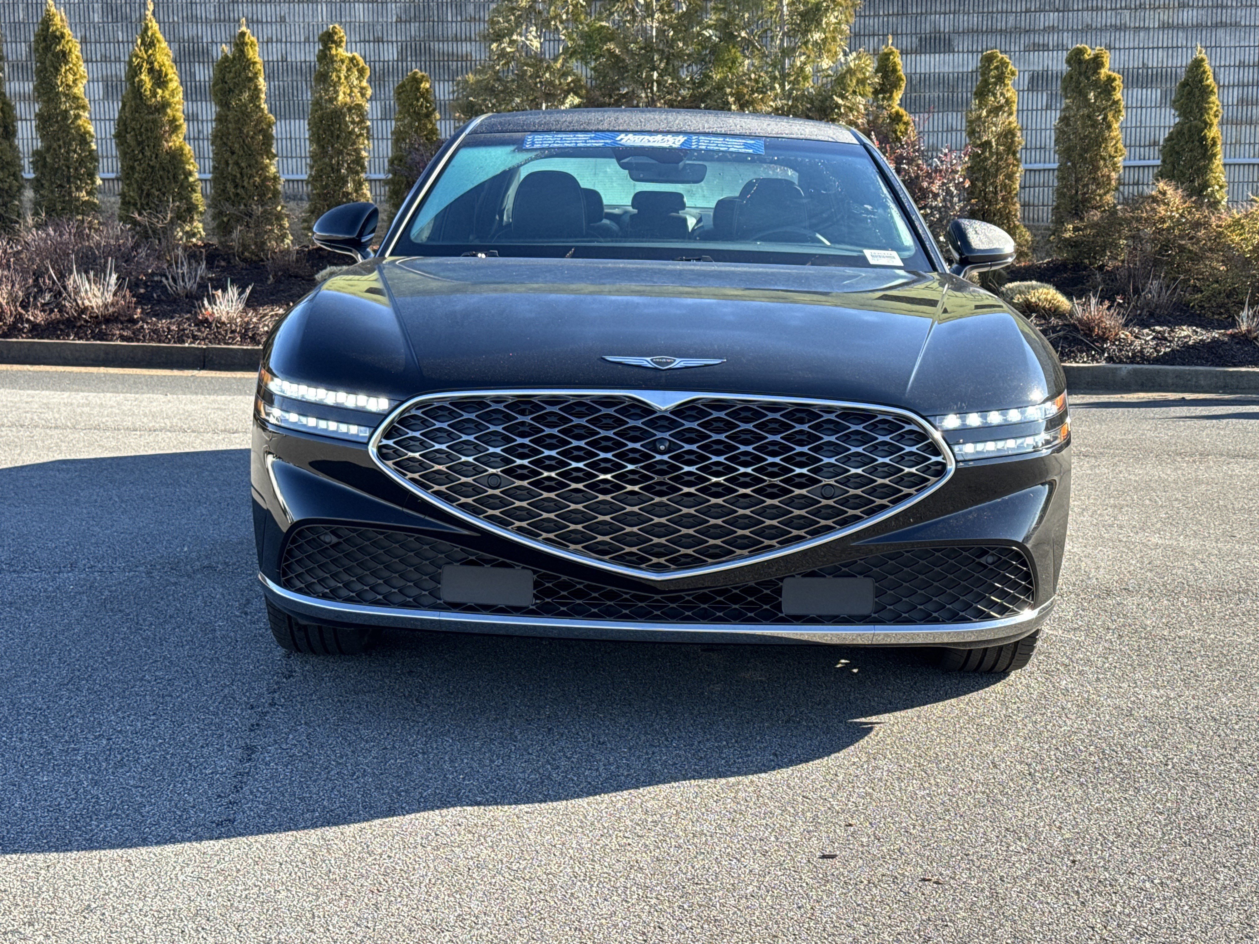 Used 2023 Genesis G90 3.5T image 3