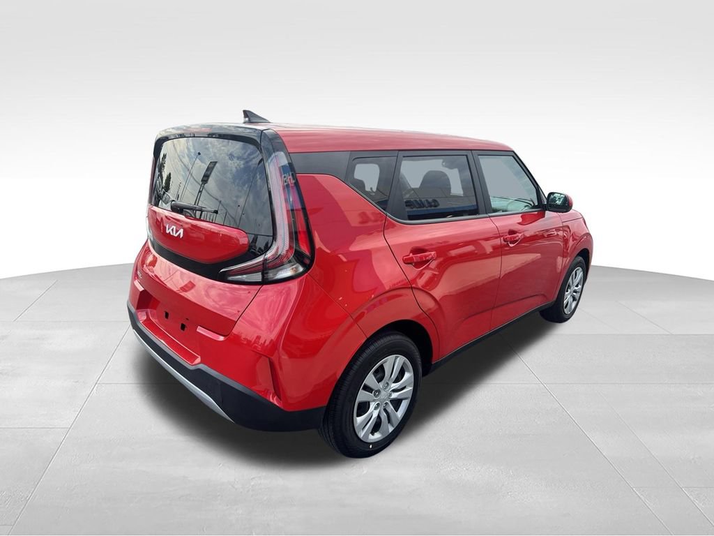Used 2023 Kia Soul LX FWD image 10