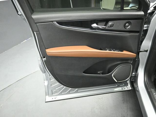 Certified 2023 Lincoln Nautilus Reserve w/ Luxury Package image 20