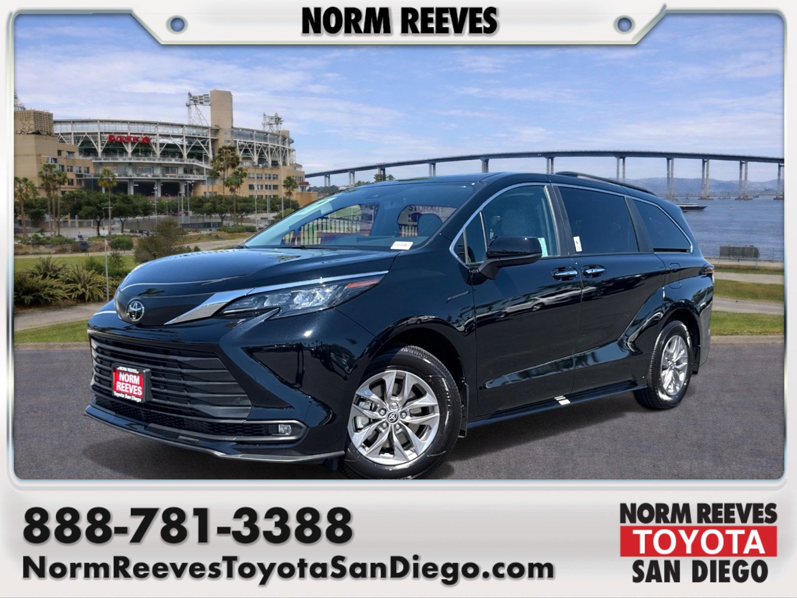 Certified 2026 Toyota Sienna XLE image 1