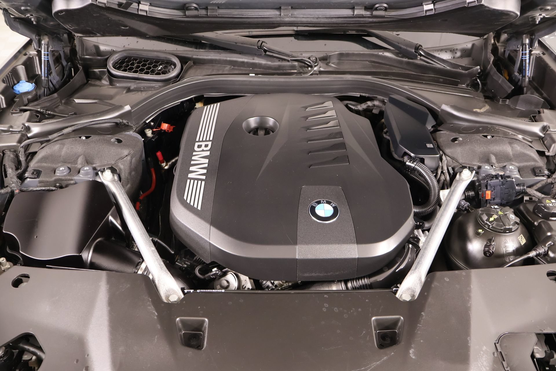 Used 2023 BMW 740i RWD image 22