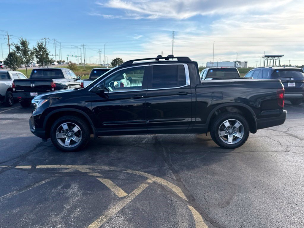 Certified 2025 Honda Ridgeline RTL image 8
