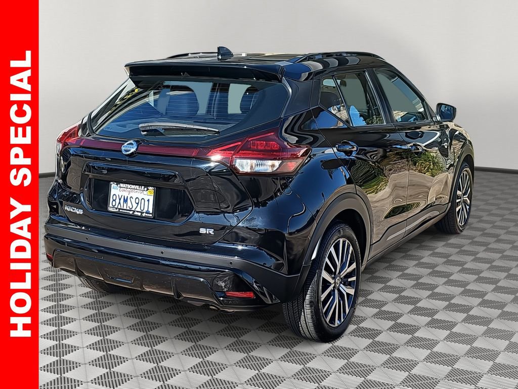 Used 2021 Nissan Kicks SR w/ SR Premium Package image 3