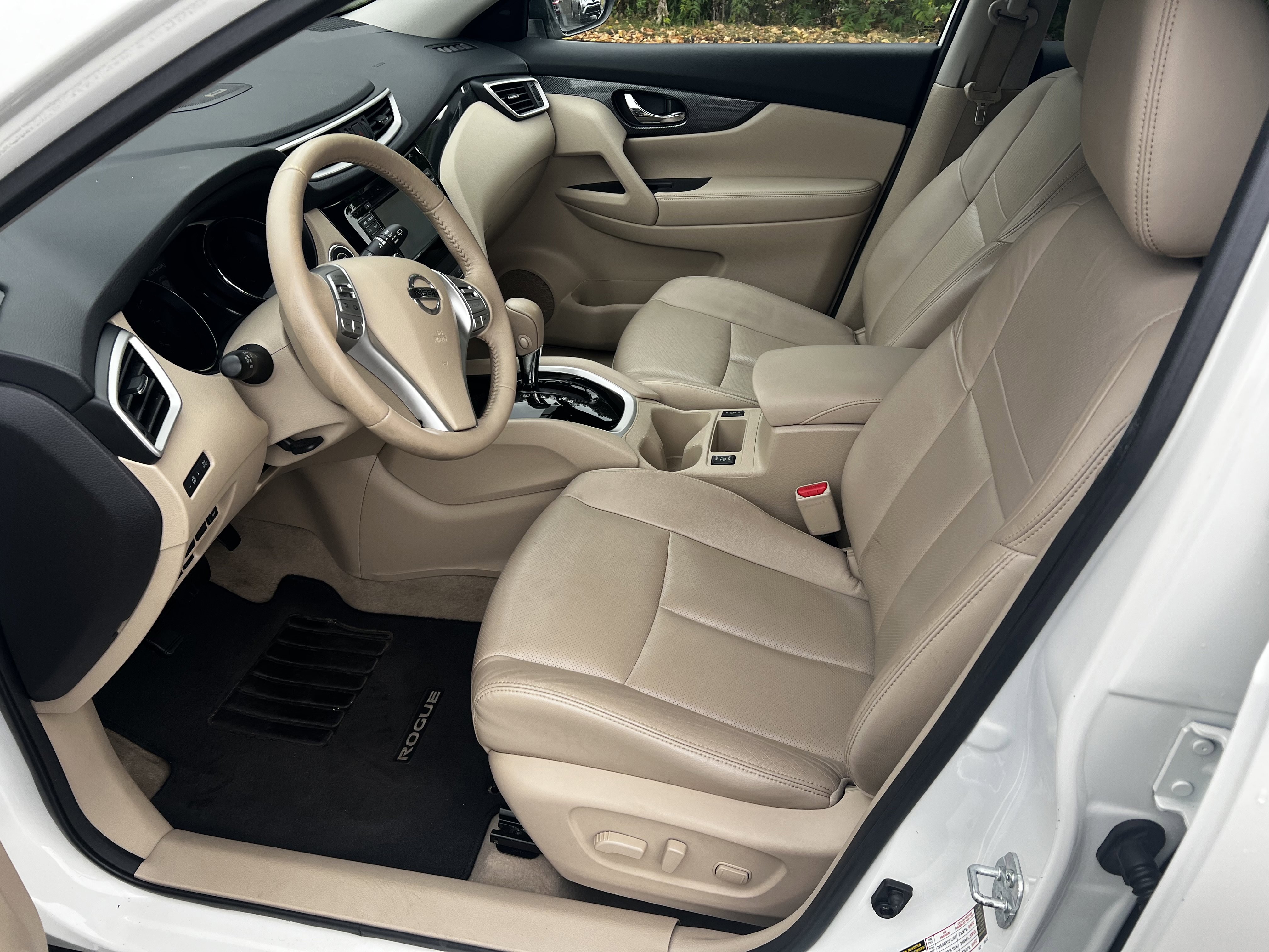 Used 2015 Nissan Rogue SL w/ SL Premium Package image 11