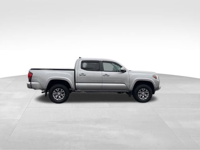 Certified 2019 Toyota Tacoma SR5 image 7