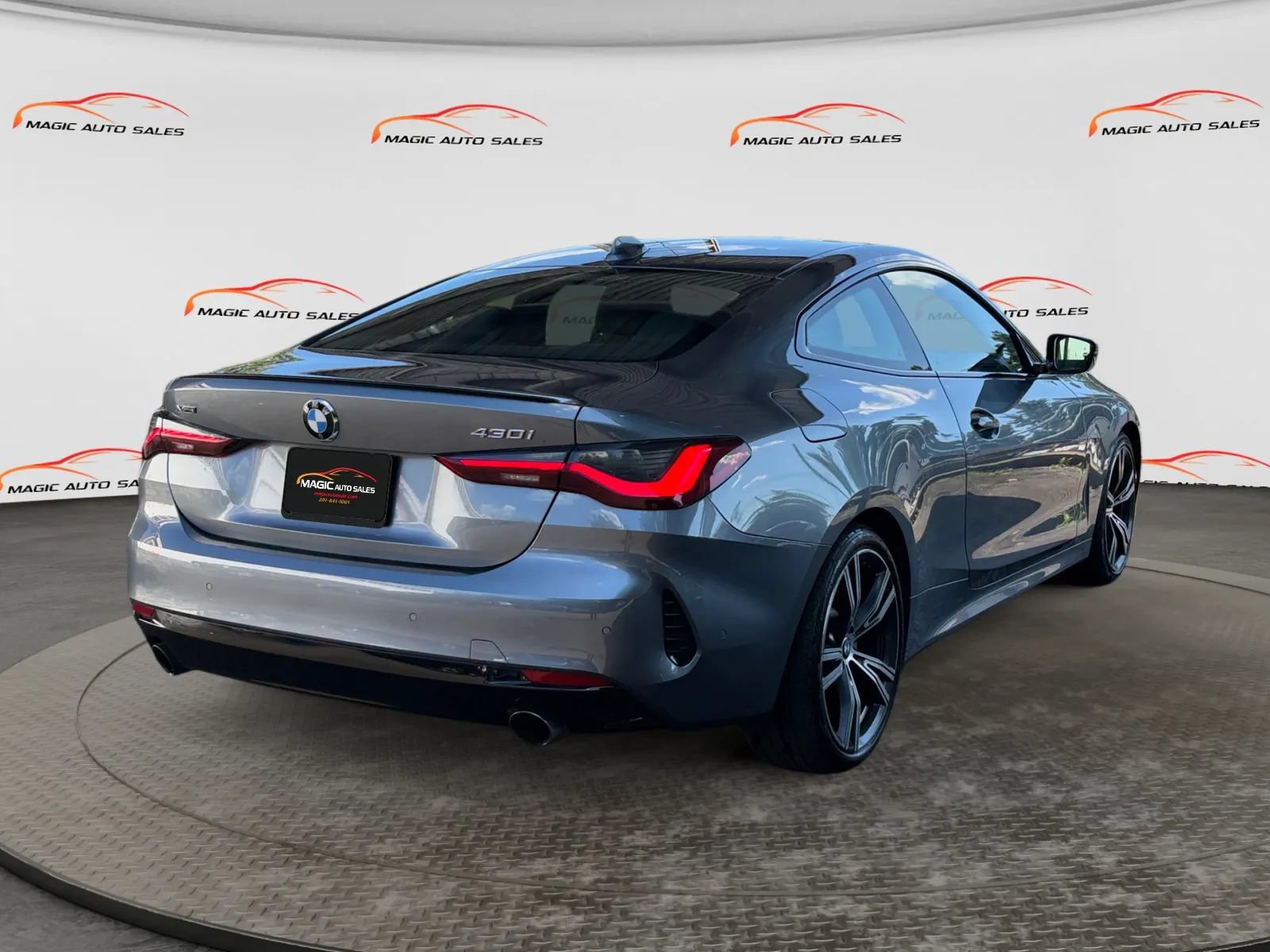 Used 2021 BMW 430i xDrive Coupe w/ Premium Package AWD/4WD image 10