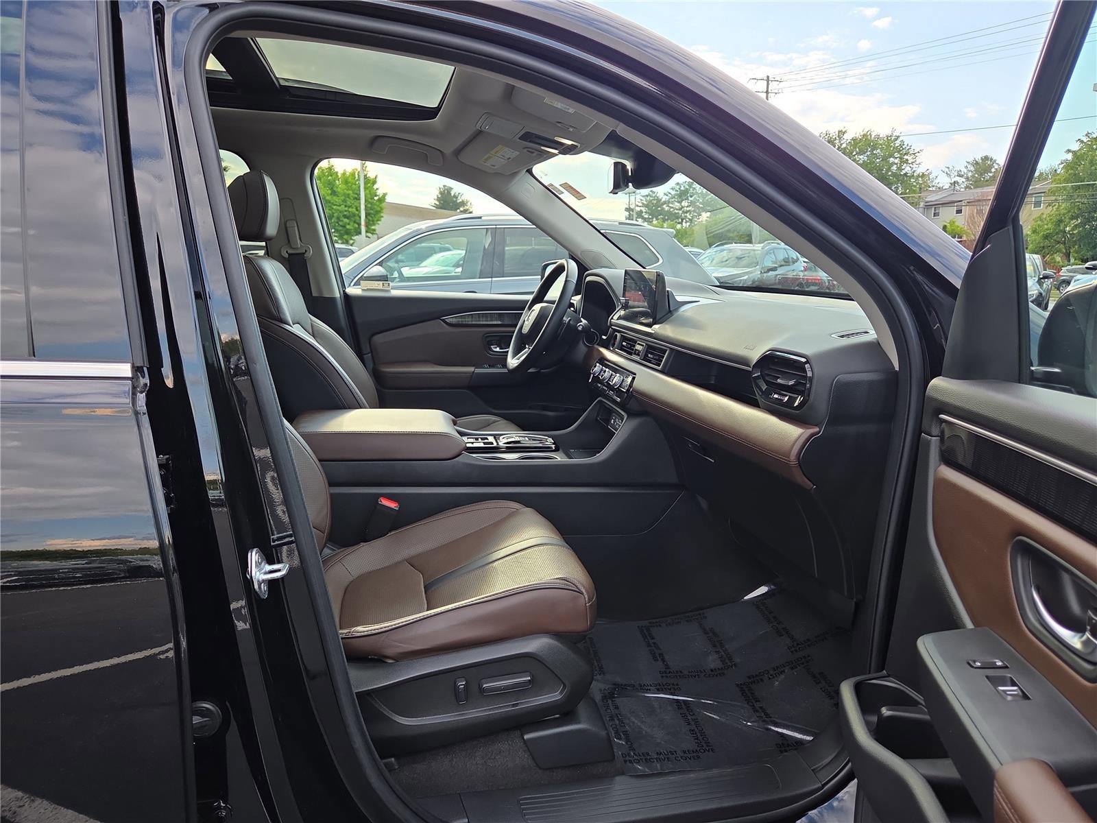 Used 2023 Honda Pilot Elite image 24