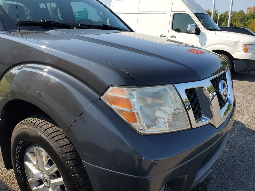 Used 2014 Nissan Frontier SV w/ SV Value Truck Package AWD/4WD image 2