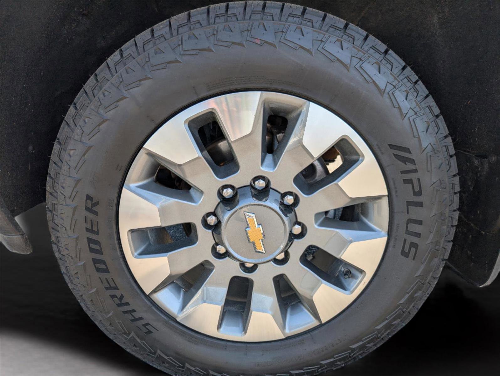 Used 2025 Chevrolet Silverado 2500 Custom w/ Custom Value Package image 9