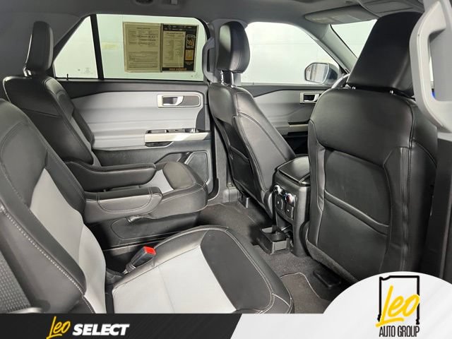 Used 2023 Ford Explorer XLT w/ Equipment Group 202A AWD/4WD image 20