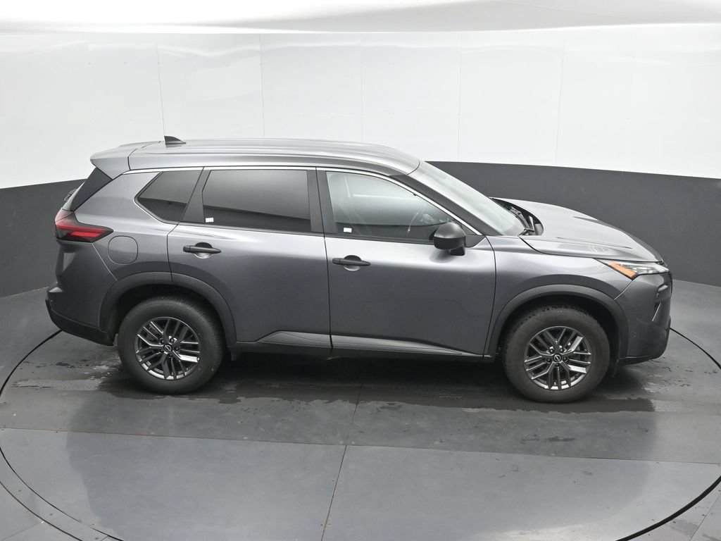 Used 2024 Nissan Rogue S AWD/4WD image 32
