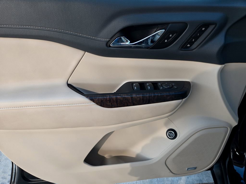 Used 2023 GMC Acadia Denali FWD image 34