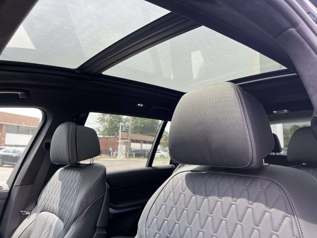 Used 2024 BMW X7 xDrive40i w/ Executive Package AWD/4WD image 10