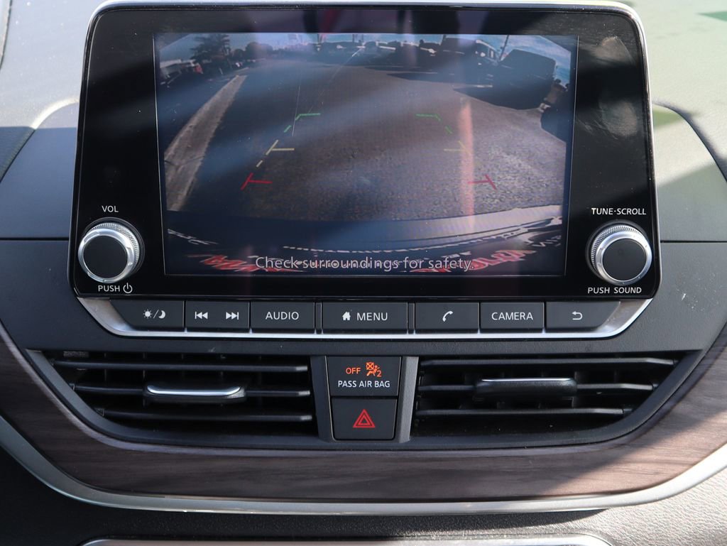 Used 2024 Nissan Altima 2.5 SV image 15