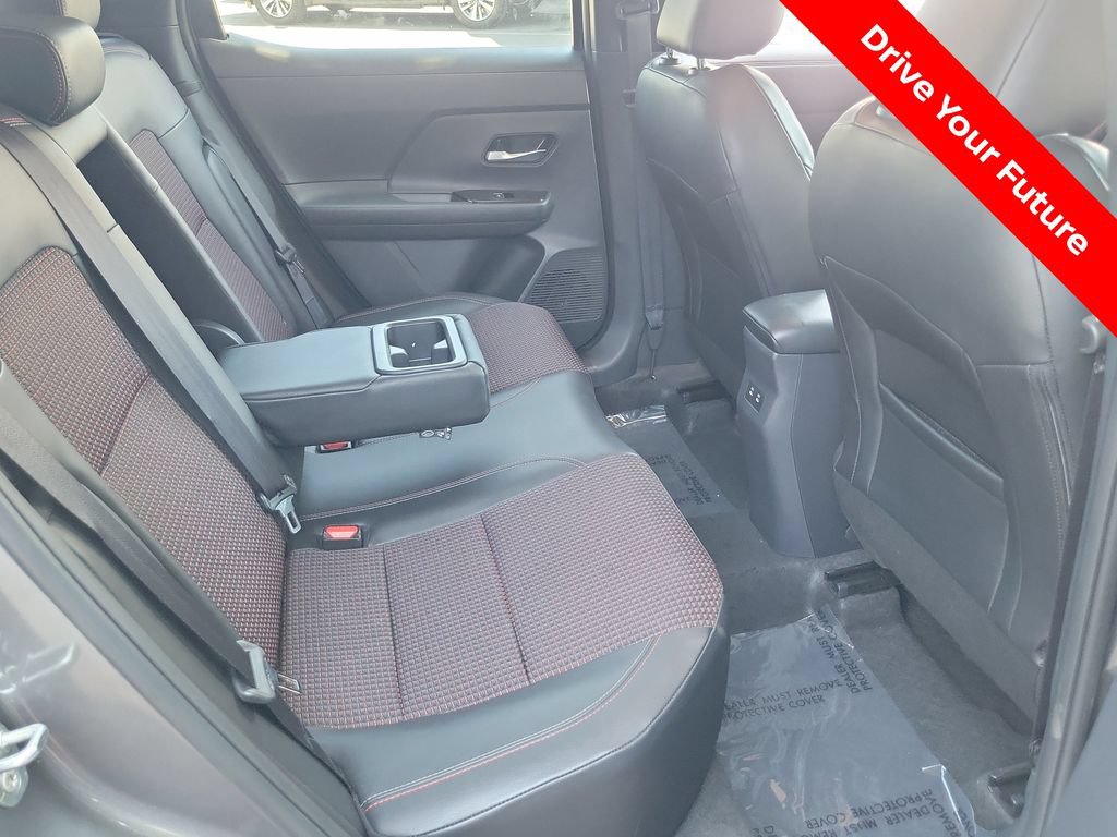 Certified 2026 Nissan Kicks SR FWD image 19
