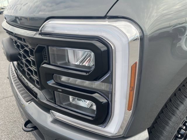 New 2026 Ford F250 Lariat w/ Black Appearance Package image 12