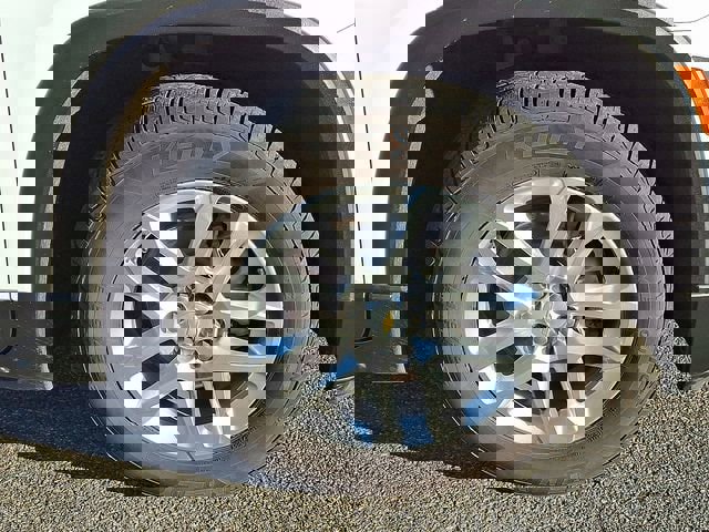 Used 2022 Chevrolet Traverse LS image 12