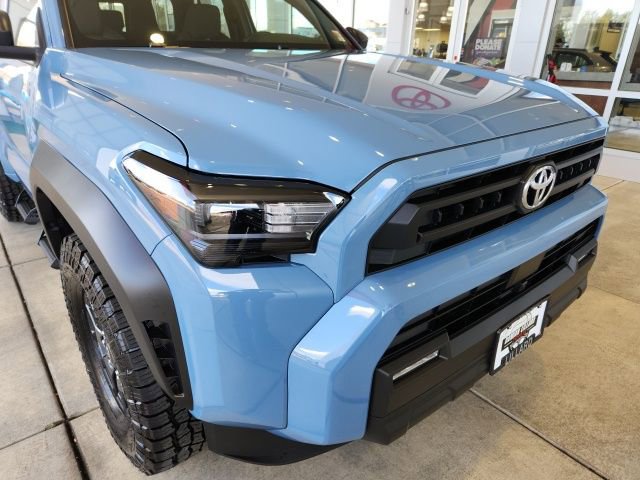 Certified 2025 Toyota 4Runner SR5 image 9