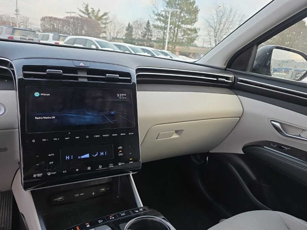 Used 2022 Hyundai Tucson Limited w/ Cargo Package image 20