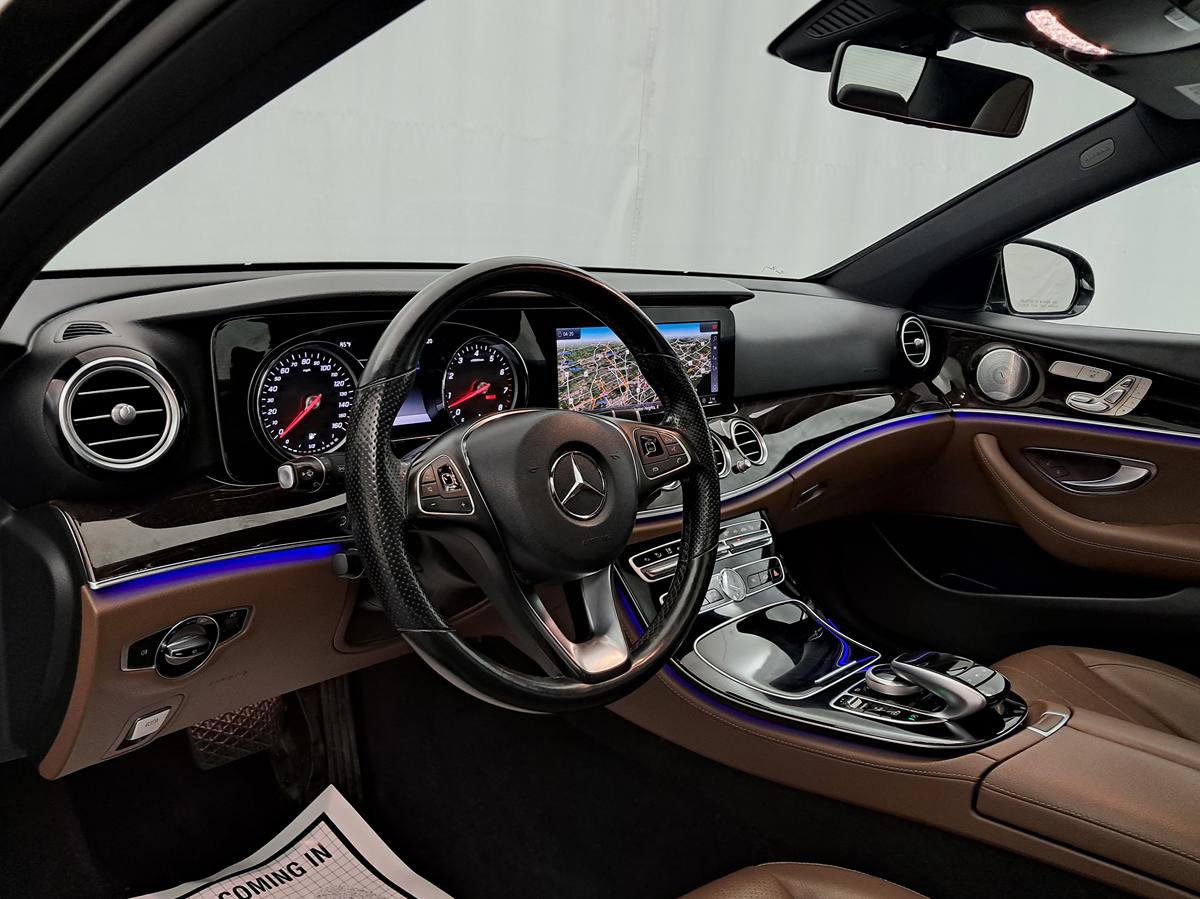 Used 2018 Mercedes-Benz E 400 4MATIC Sedan image 7