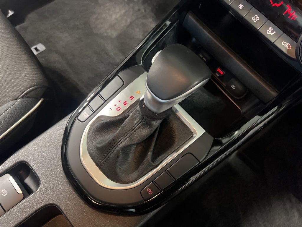 Certified 2024 Kia Forte GT-Line image 22