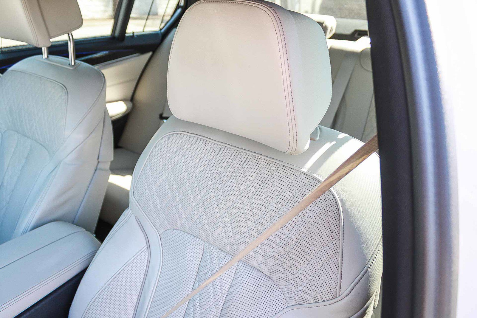 Used 2021 BMW 540i w/ Executive Package RWD image 25