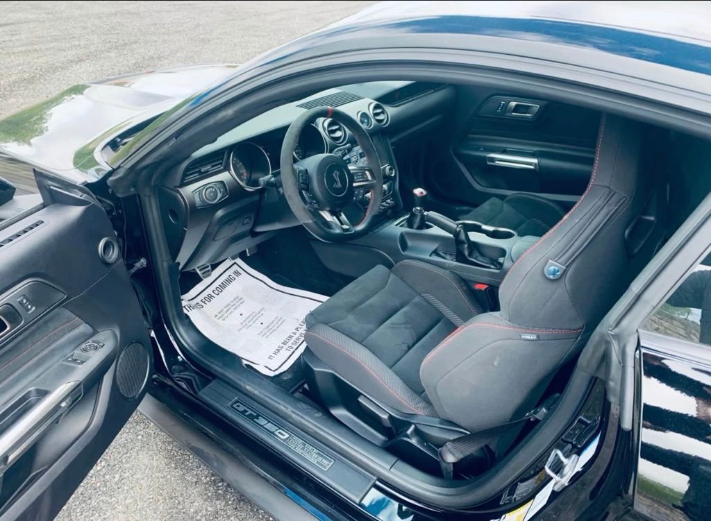 Used 2016 Ford Mustang Shelby GT350R w/ GT350R Equipment Group 920A image 5