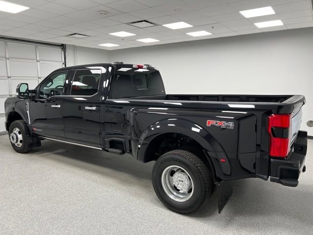 Used 2024 Ford F350 Platinum image 8