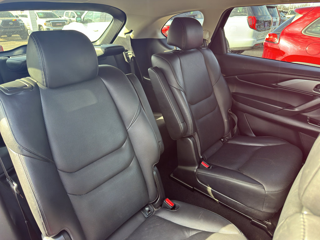 Used 2023 MAZDA CX-9 Touring image 35