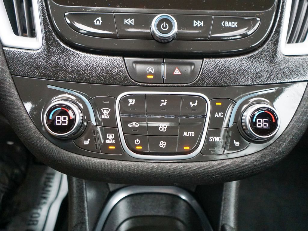 Used 2024 Chevrolet Malibu LT image 24