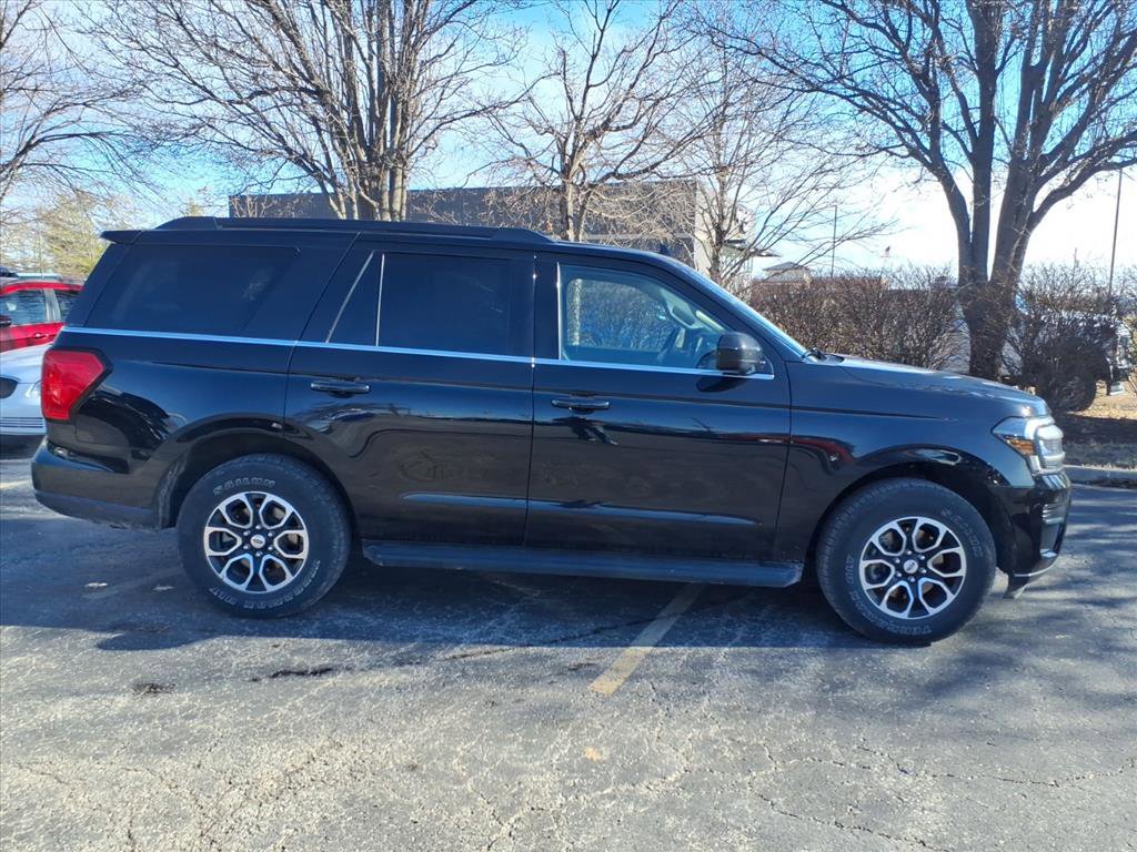 Used 2024 Ford Expedition XLT image 25