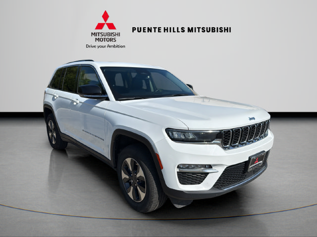 Used 2024 Jeep Grand Cherokee Limited 4xe AWD/4WD image 3