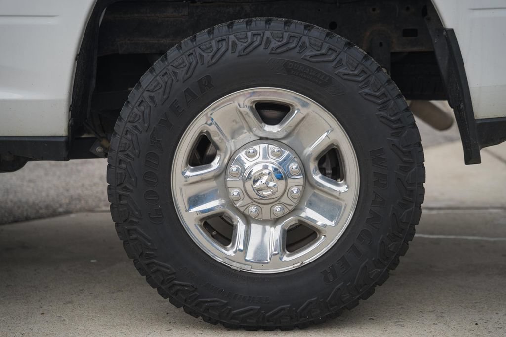 Used 2022 RAM 2500 Tradesman w/ Chrome Appearance Group AWD/4WD image 18