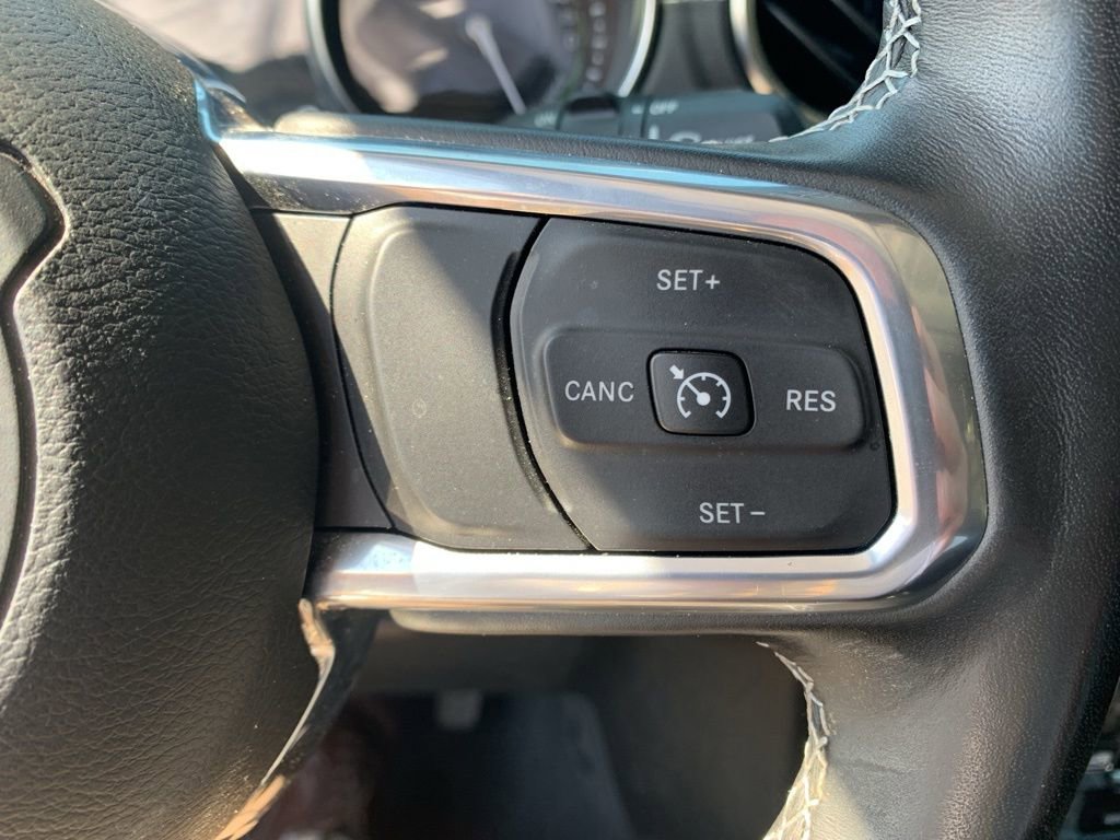 Used 2023 Jeep Wrangler Unlimited Sahara w/ Cold Weather Group AWD/4WD image 32