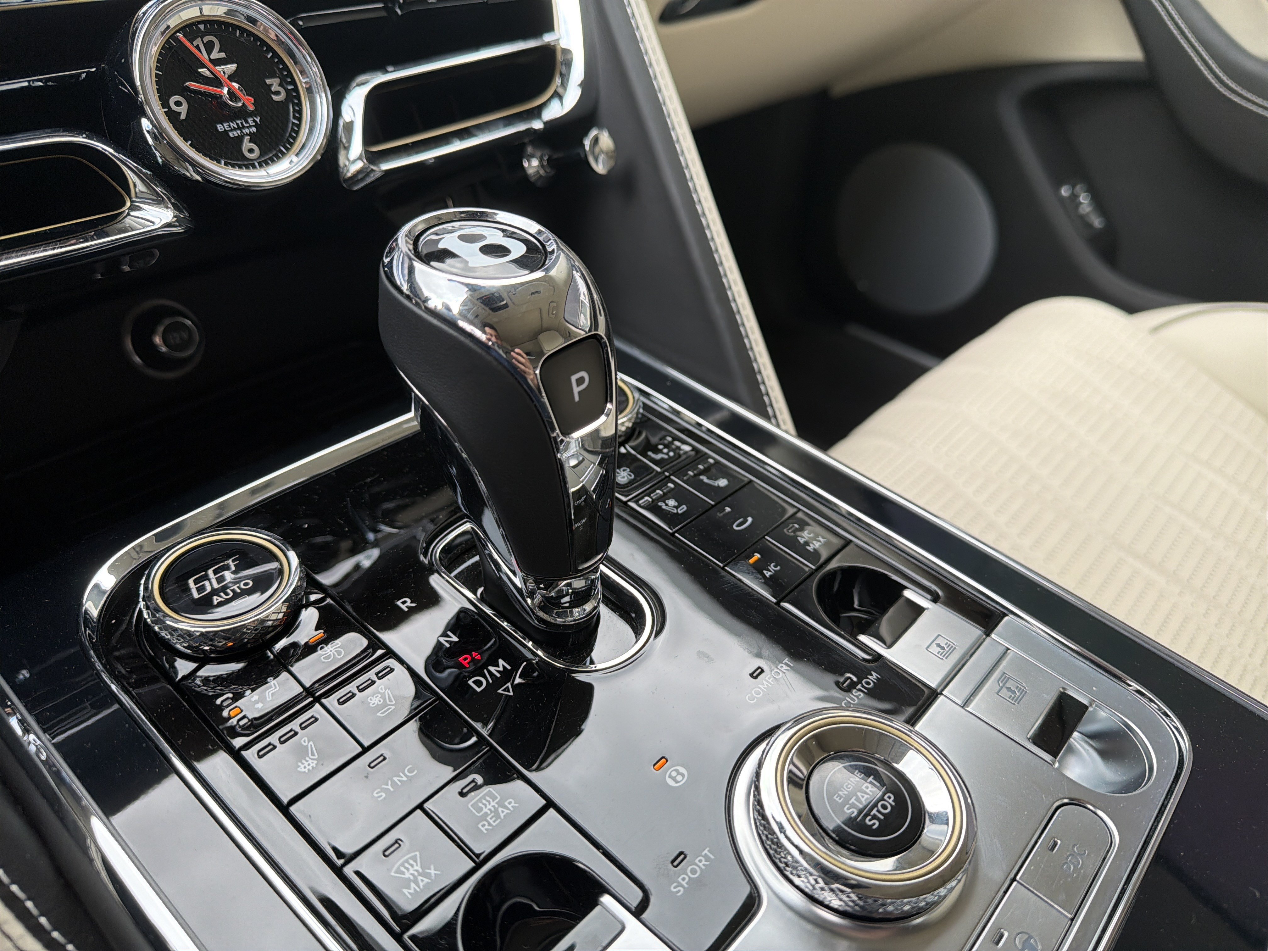 Used 2021 Bentley Flying Spur W12 AWD/4WD image 21