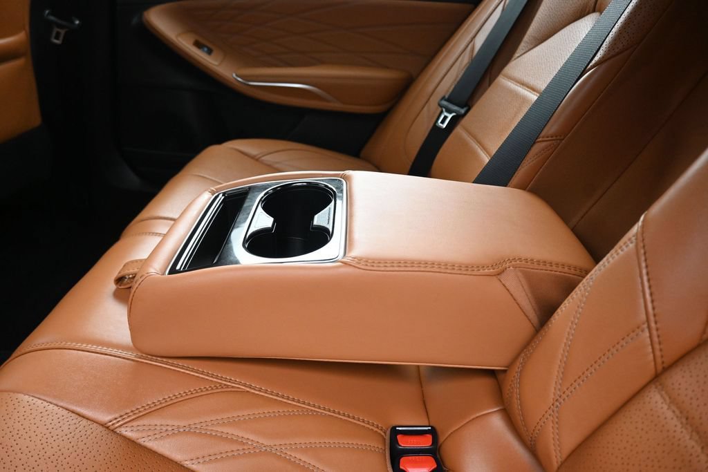 Used 2021 Toyota Avalon Limited w/ Advanced Safety Package FWD image 33