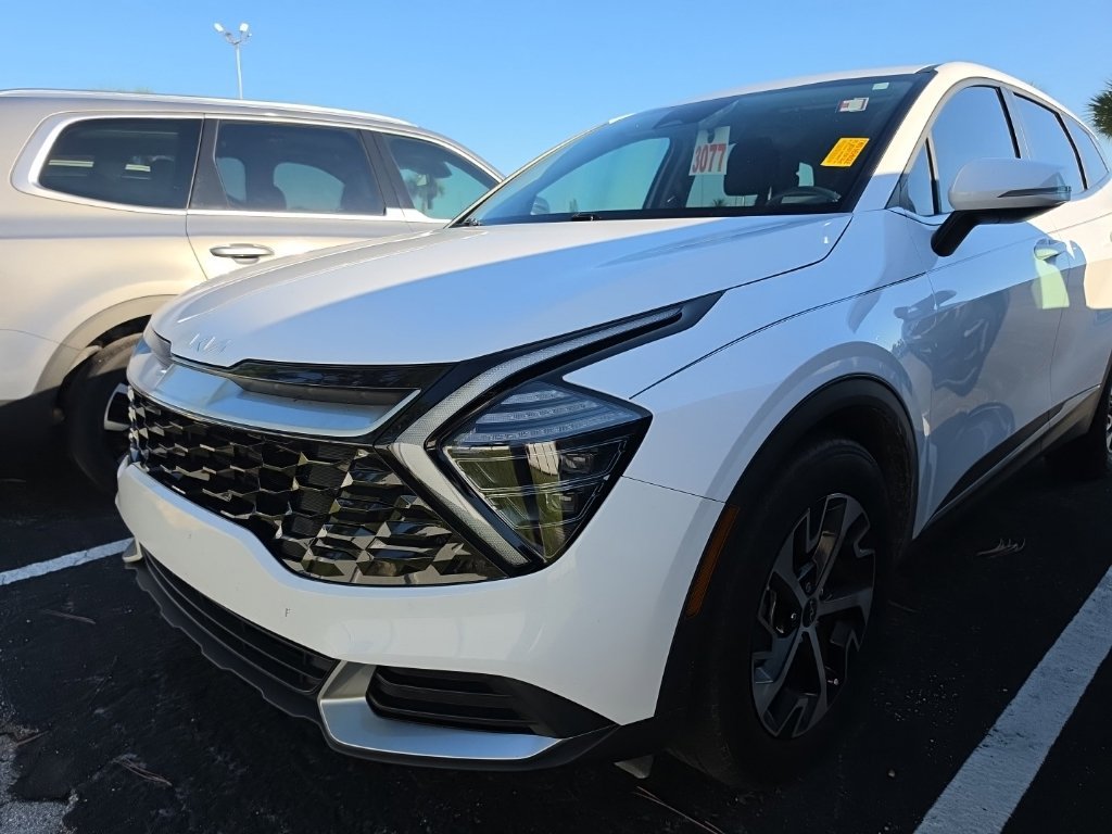 Certified 2024 Kia Sportage EX FWD image 6