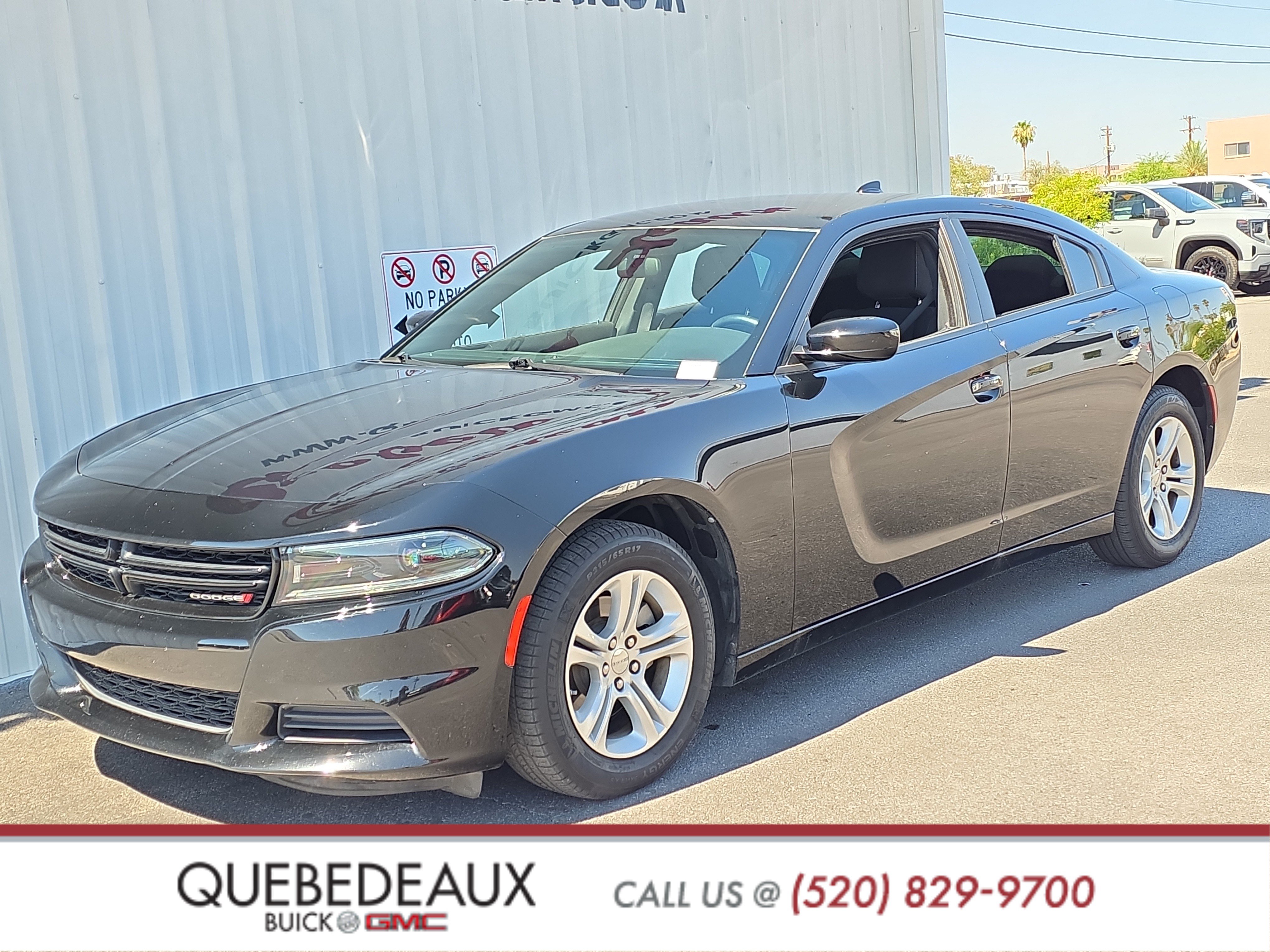 Used 2023 Dodge Charger SXT RWD image 3