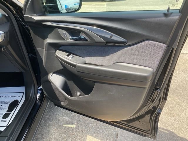 Used 2023 Chevrolet TrailBlazer LT w/ Convenience Package FWD image 35