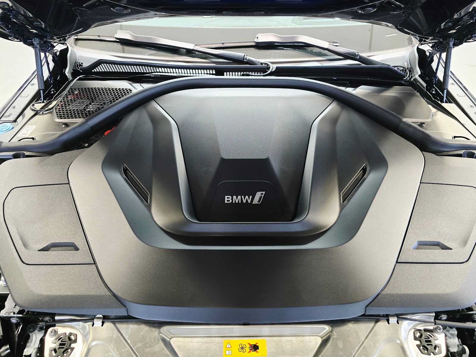 Certified 2023 BMW i4 eDrive35 w/ Premium Package RWD image 9