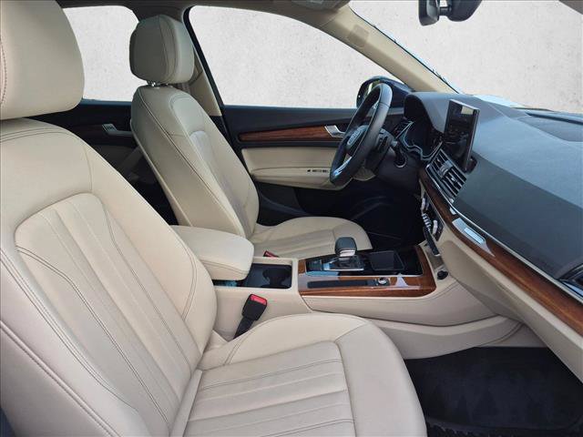 Used 2023 Audi Q5 2.0T Premium Plus w/ Premium Plus Package AWD/4WD image 21