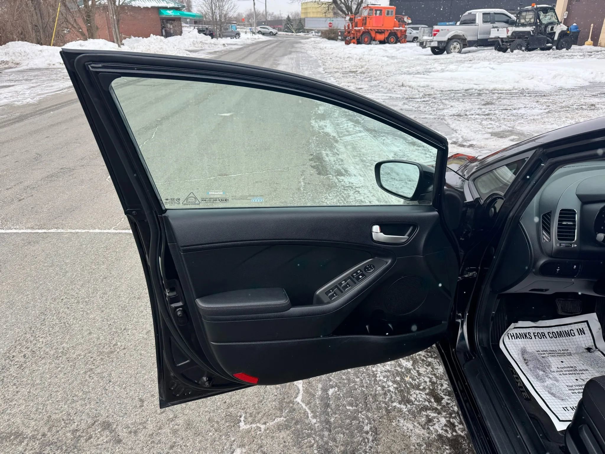 Used 2018 Kia Forte LX image 10