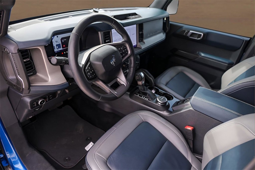 Used 2024 Ford Bronco Outer Banks image 10