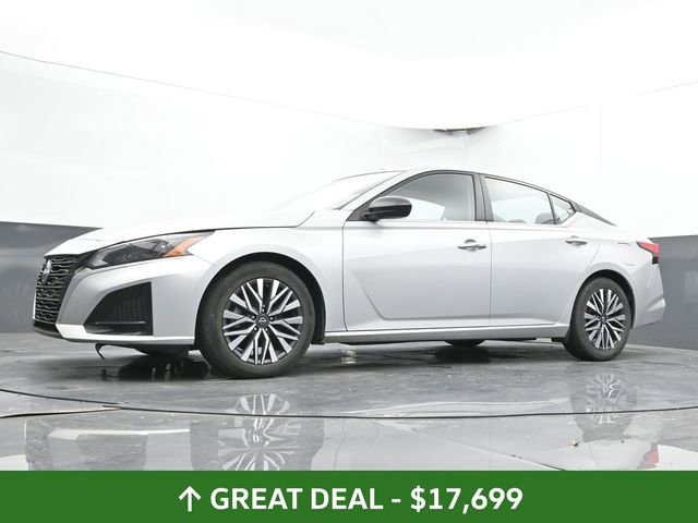 Used 2024 Nissan Altima 2.5 SV image 47